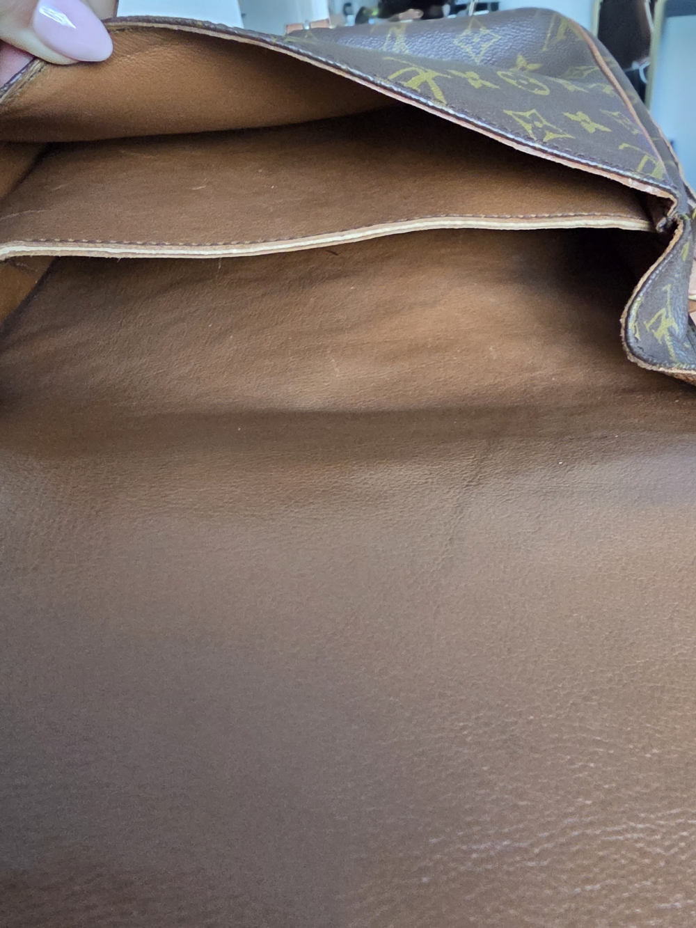 Louis Vuitton Monogram Saddle Crossbody in Brown and Tan Leather - Picture 15 of 16